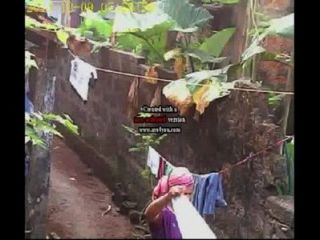 Washing Kerala Women